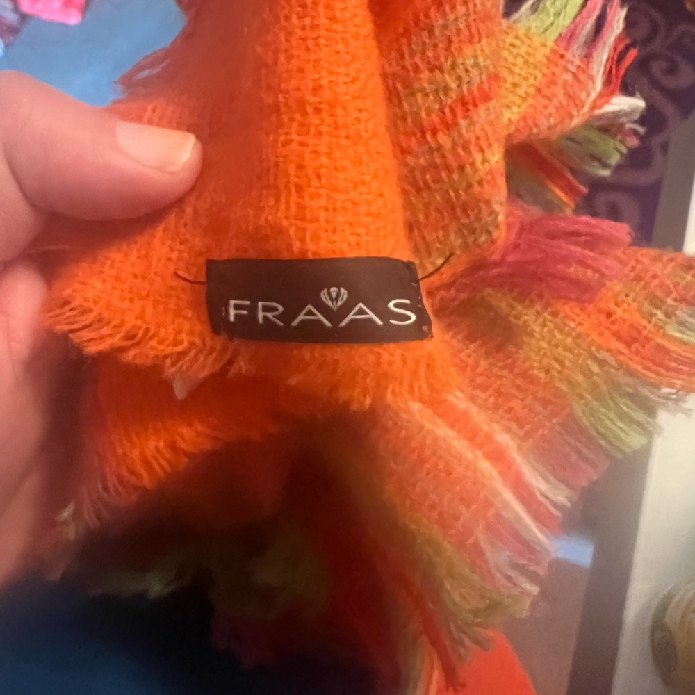 Fraas Multicolor Fringe Scarf